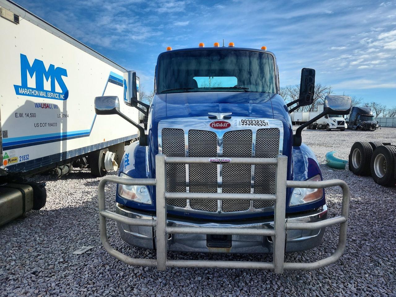 2018 Peterbilt Tractor 579-Semi Truck