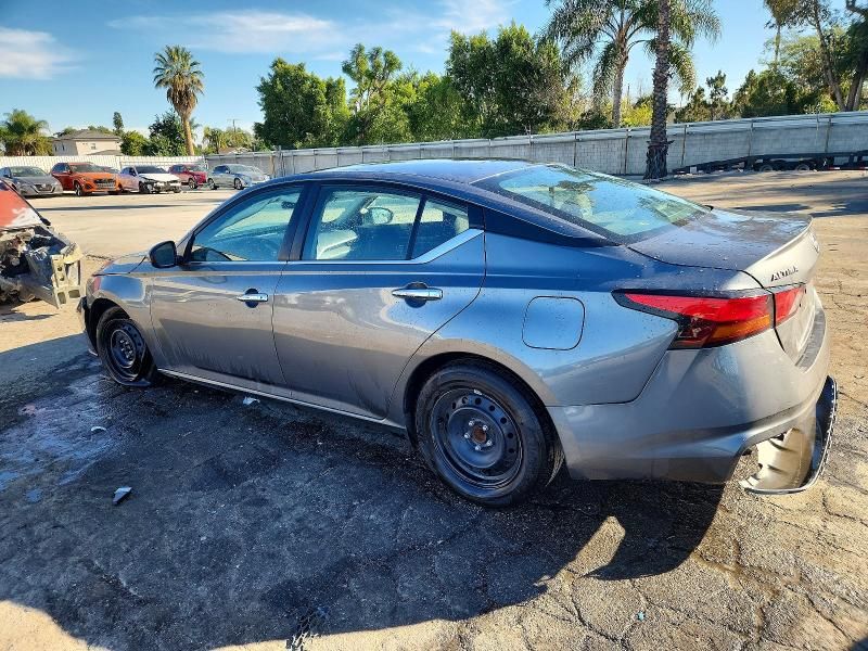 2023 Nissan Altima s