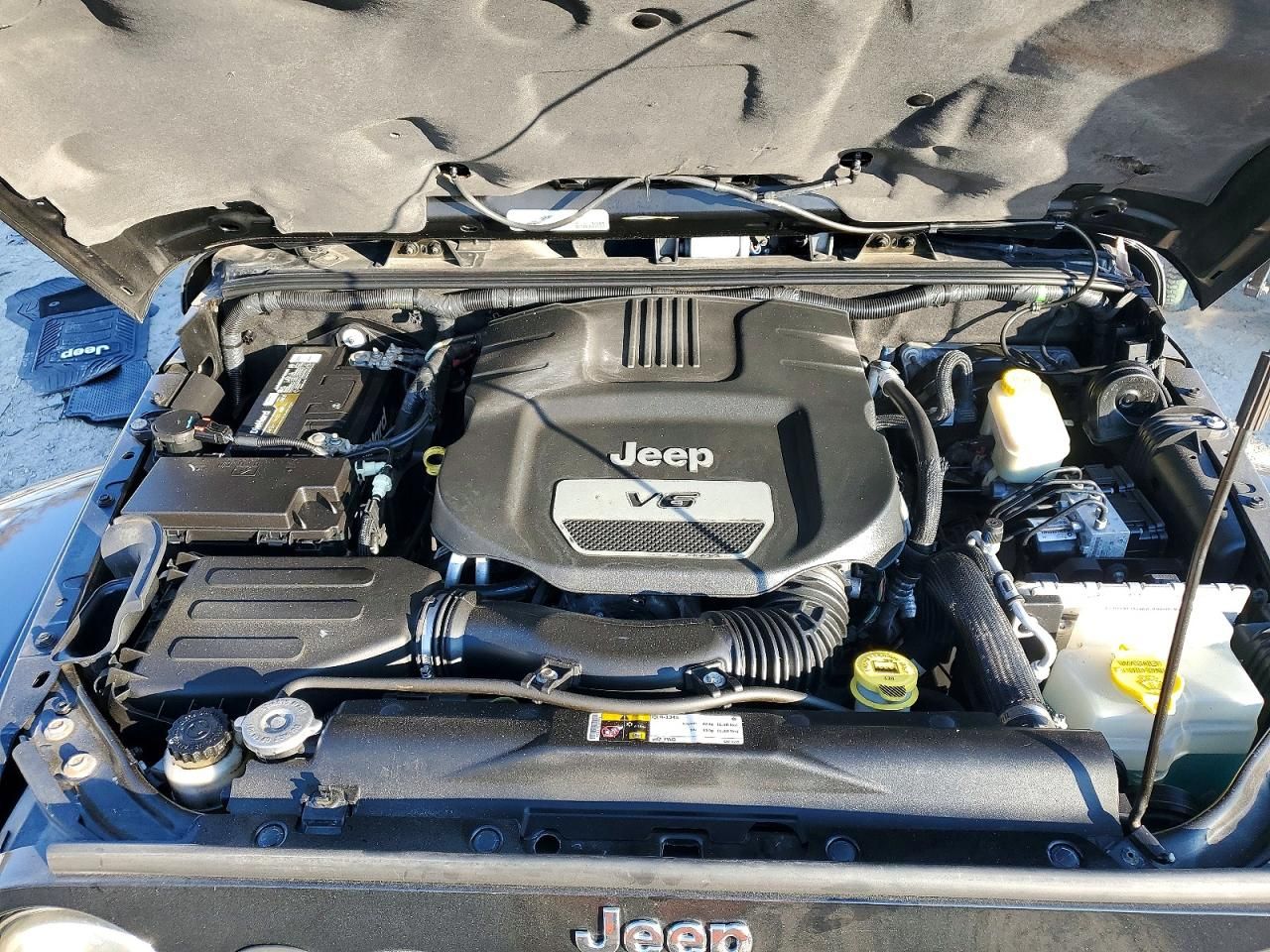 2015 Jeep Wrangler Unlimited Sahara