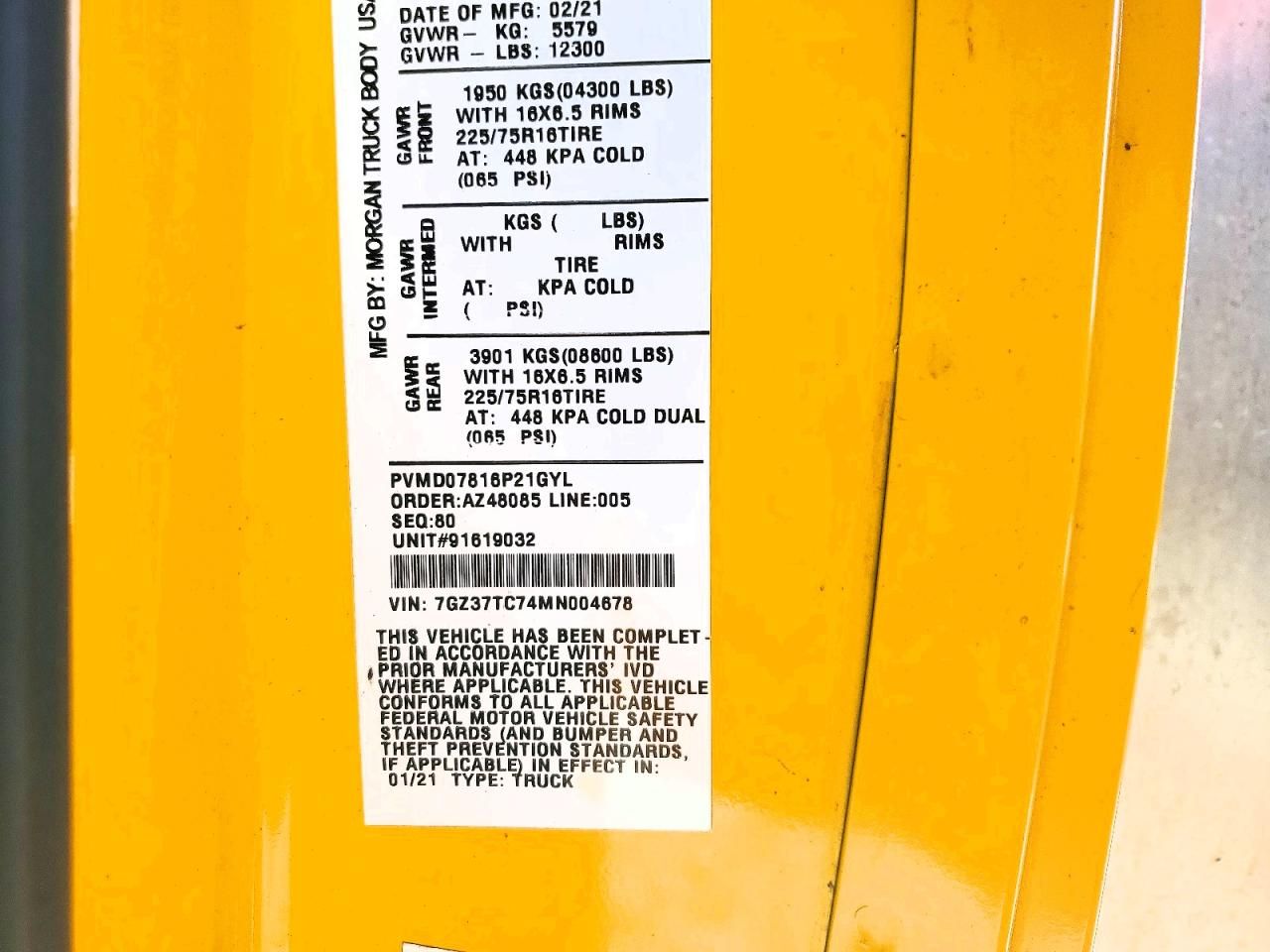 2021 GMC Savana CUT-BOX Truck