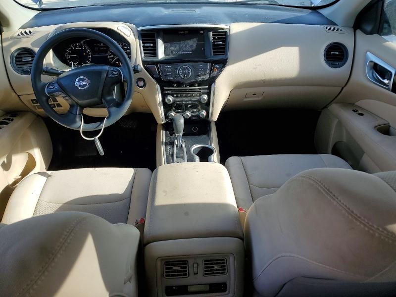 2017 Nissan Pathfinder s