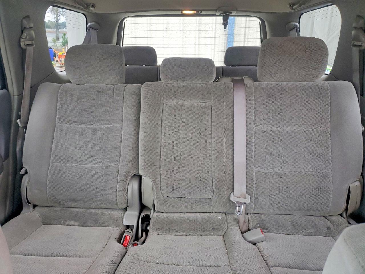 2005 Toyota Sequoia SR5