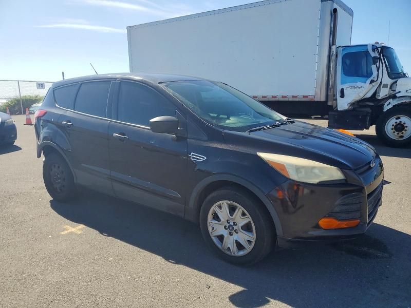 2013 Ford Escape s