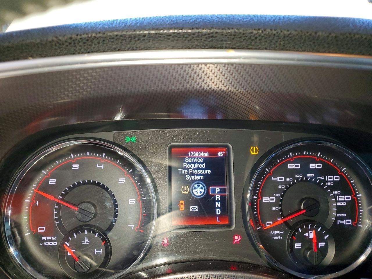 2013 Dodge Charger se