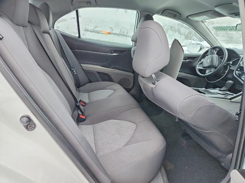 2021 Toyota Camry le