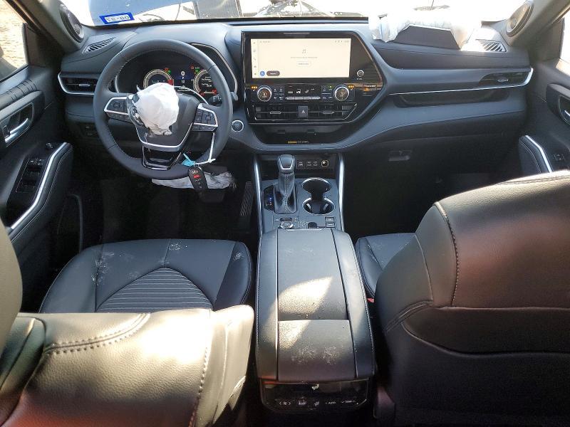 2025 Toyota Highlander le