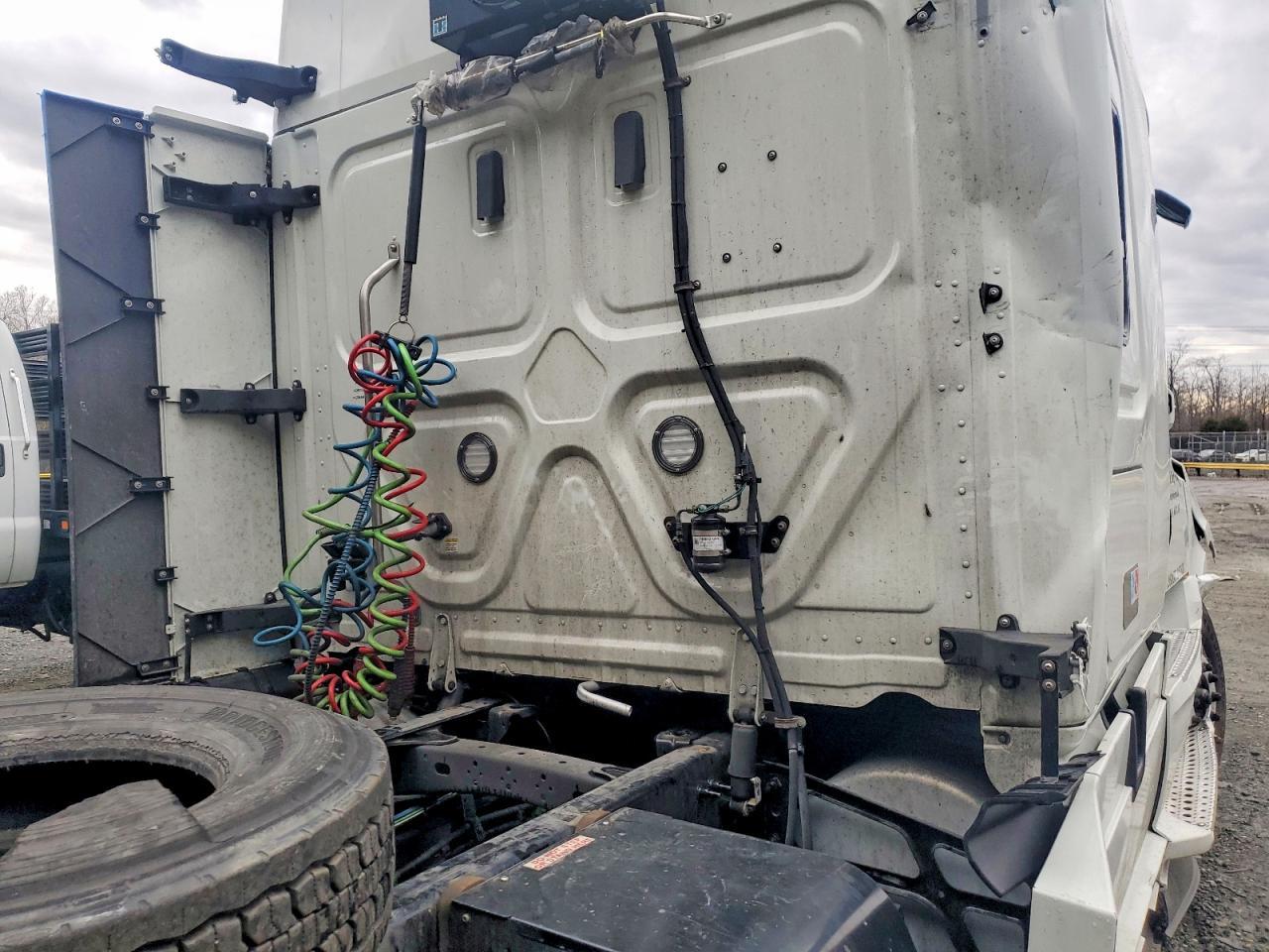 2025 Freigliner 2025 Freightliner Cascadia 126 Semi Truck