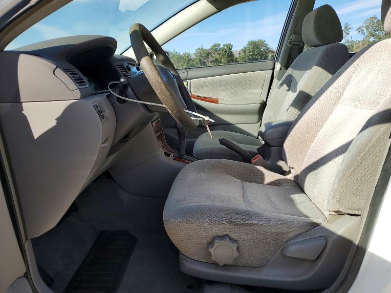 2004 Toyota Corolla le