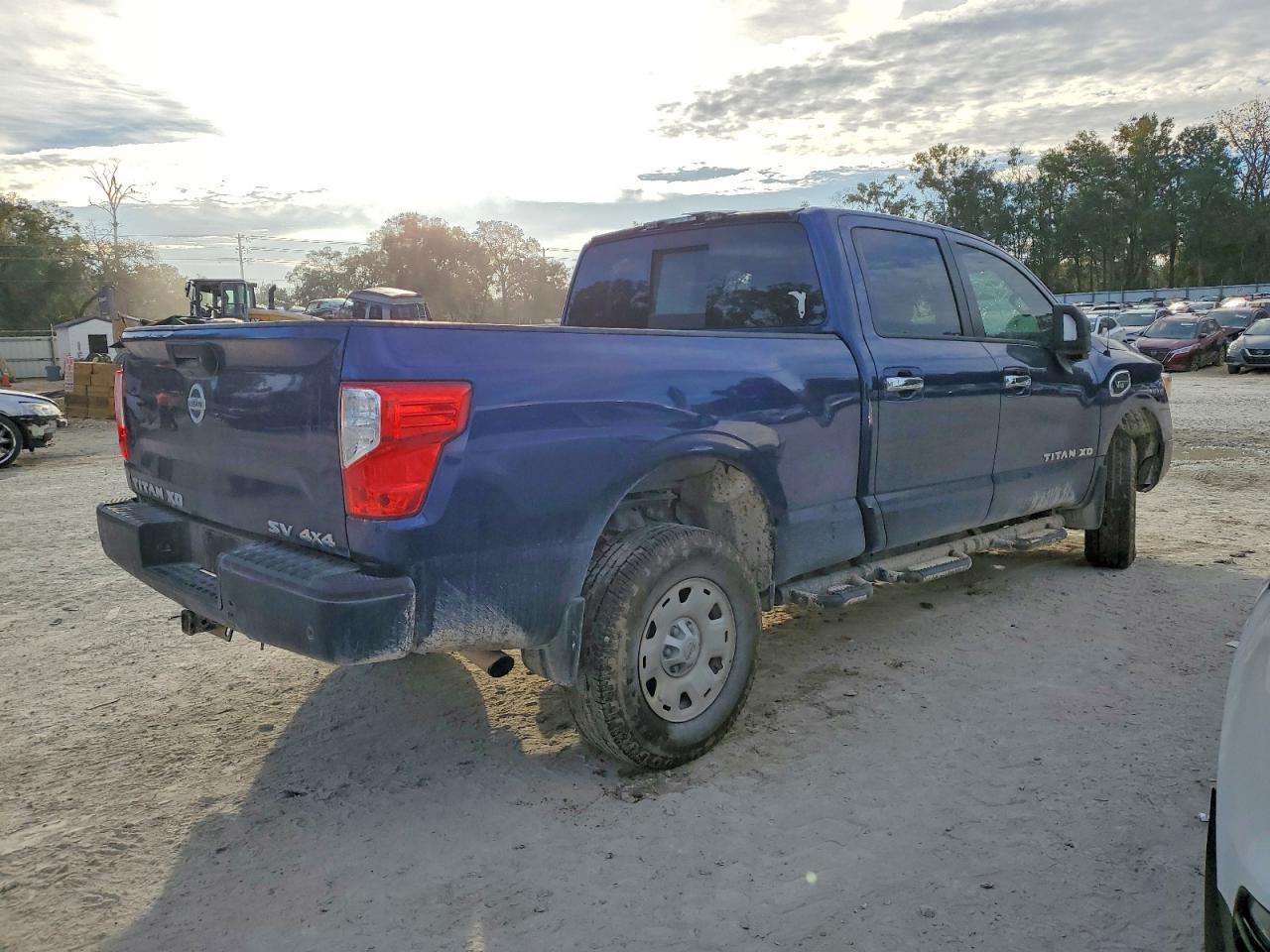 2021 Nissan Titan XD SV