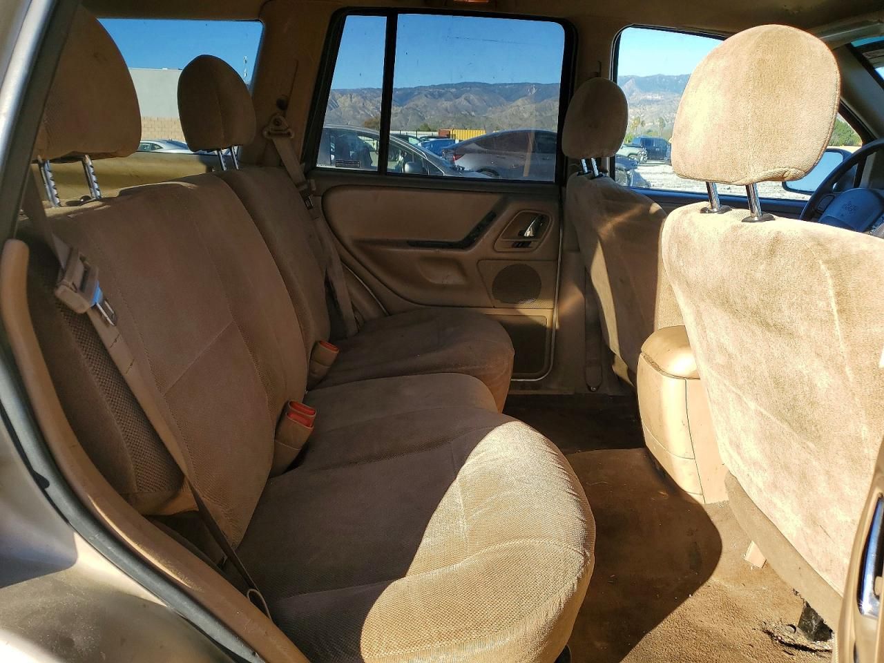 2000 Jeep Grand Cherokee Laredo