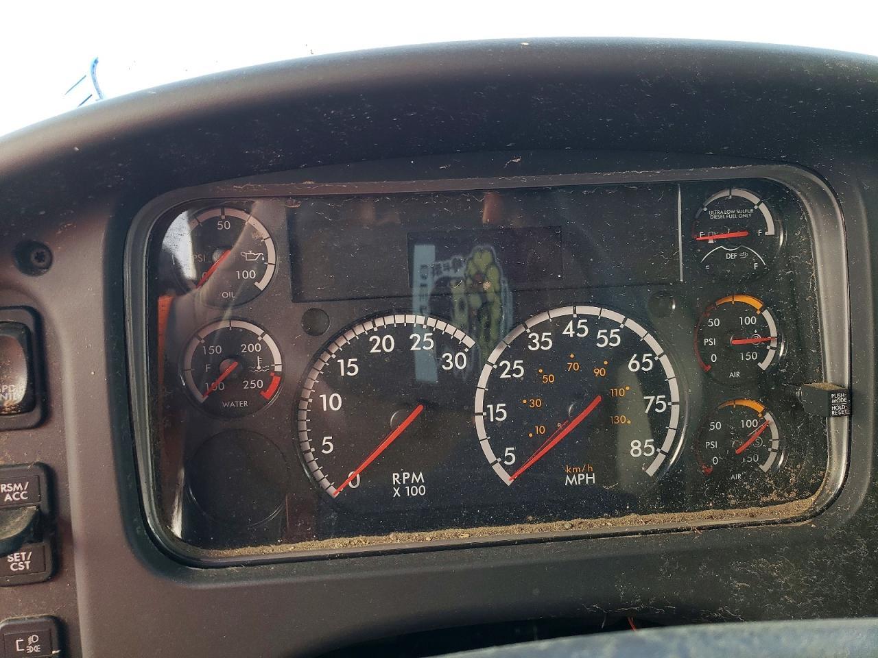2023 Freigliner 2023 Freightliner Business Class M2 BOX Truck