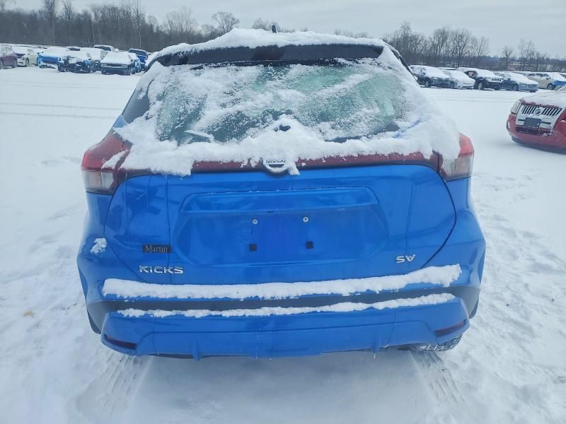 2021 Nissan Kicks sv