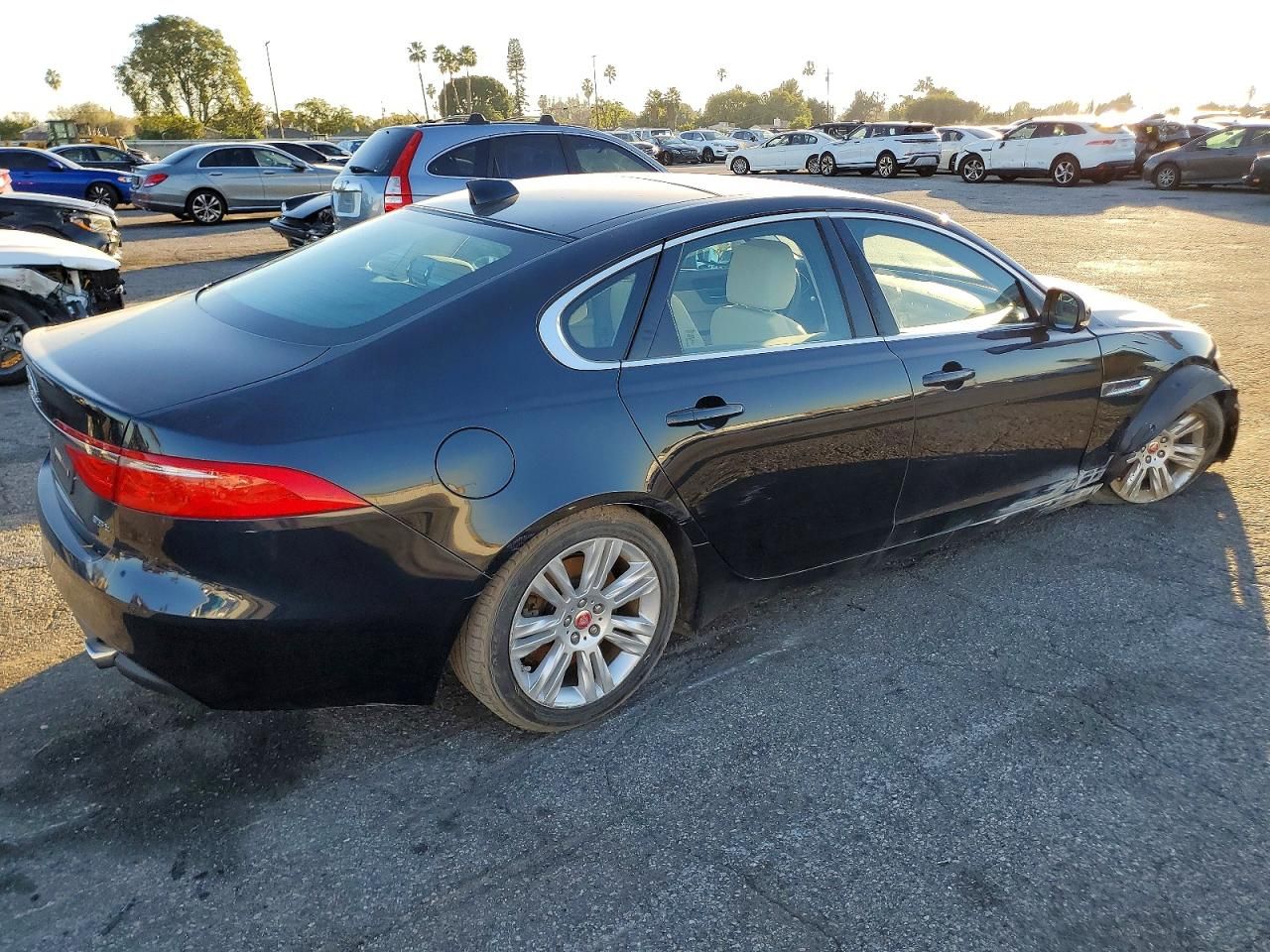 2017 Jaguar Xf Premium