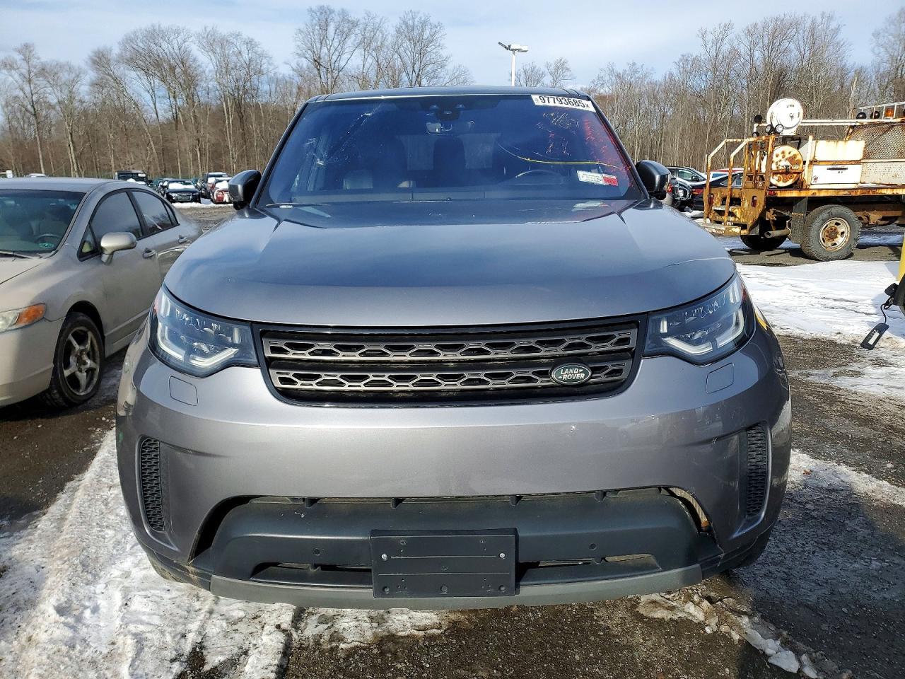 2020 Land Rover Discovery se