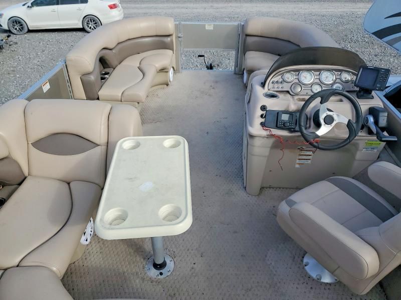 2014 Sylvan Pontoon-pontoon Boat