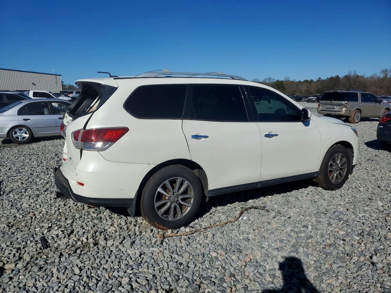 2015 Nissan Pathfinder s