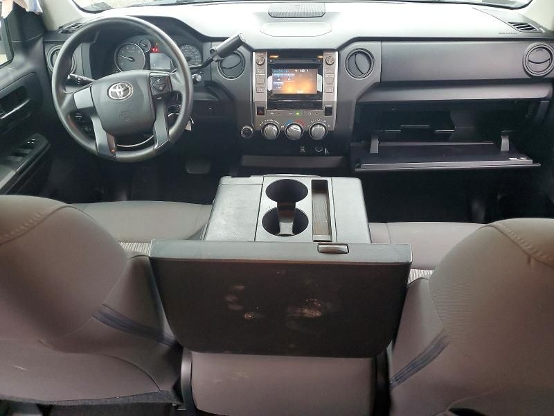2016 Toyota Tundra Double cab sr