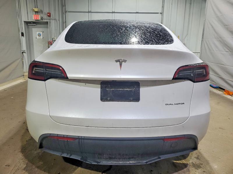 2025 Tesla Model y