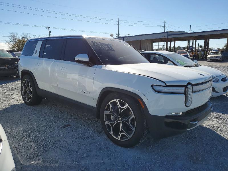 2023 Rivian R1S Adventure