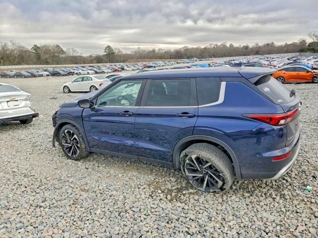 2023 Mitsubishi Outlander se