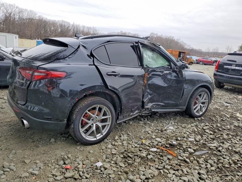 2018 Alfa Romeo Stelvio ti Sport