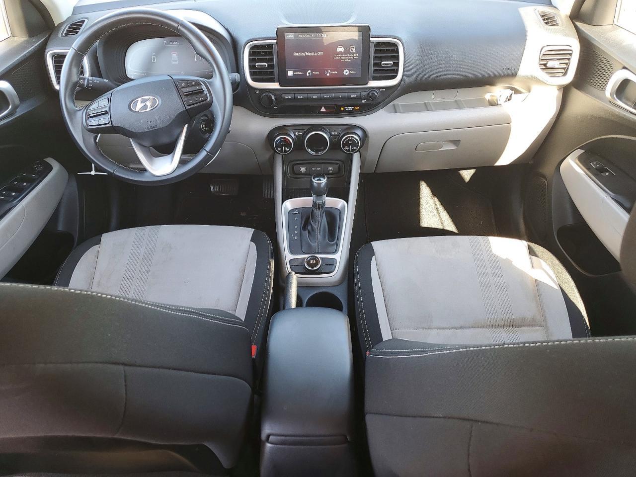 2023 Hyundai Venue sel