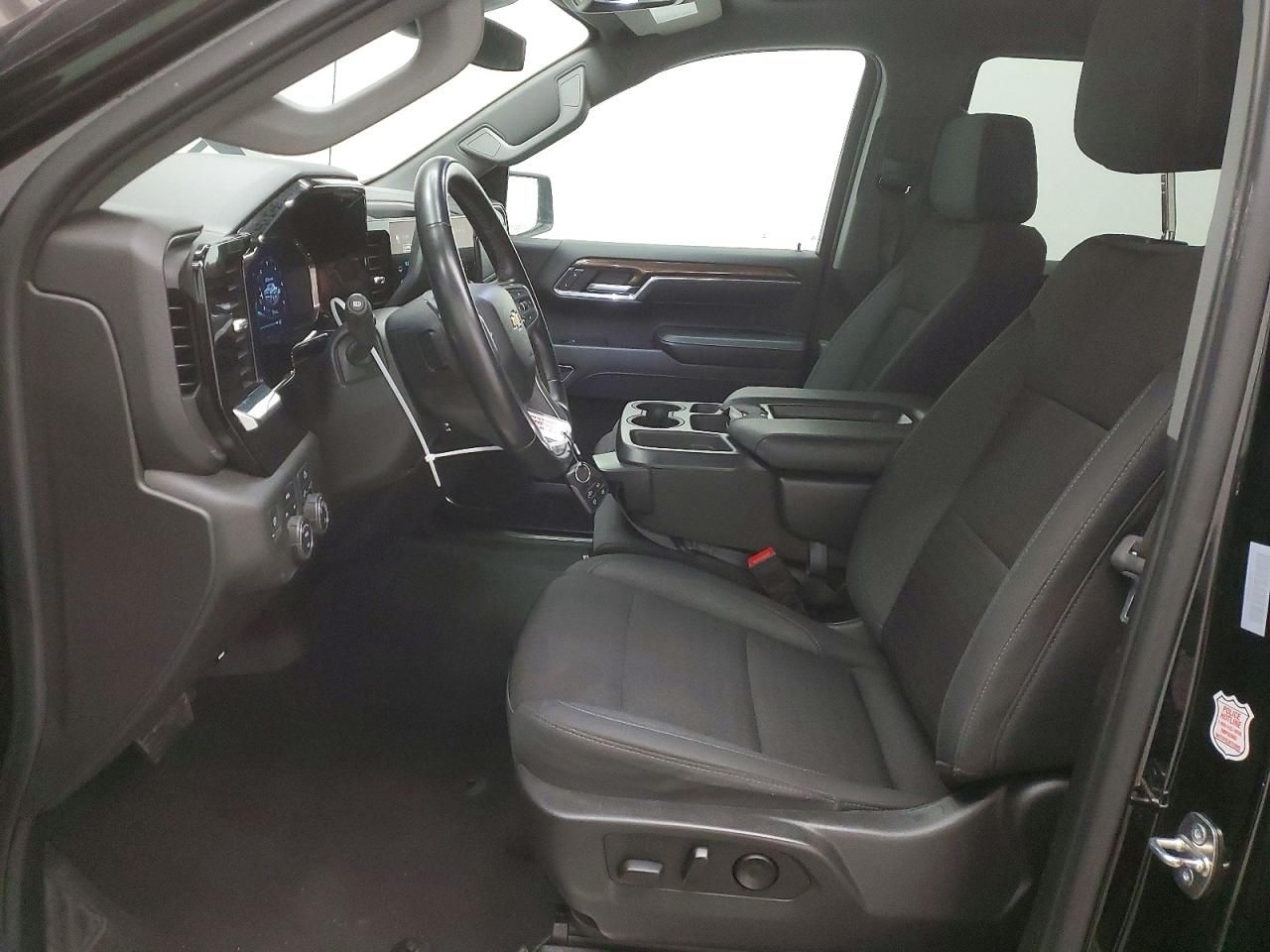 2023 Chevrolet Silverado K1500 lt