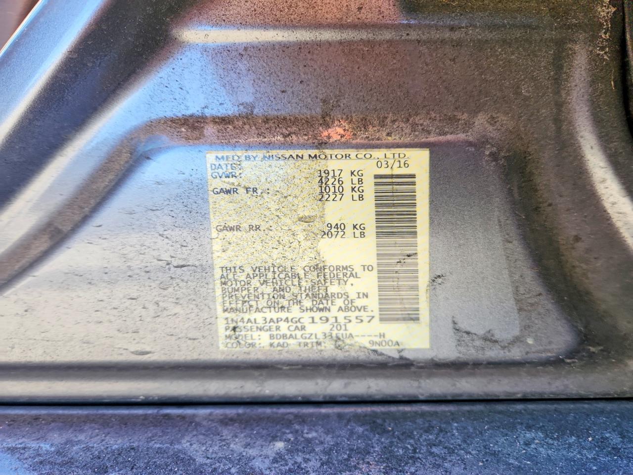 2016 Niss Altima 2.5 s