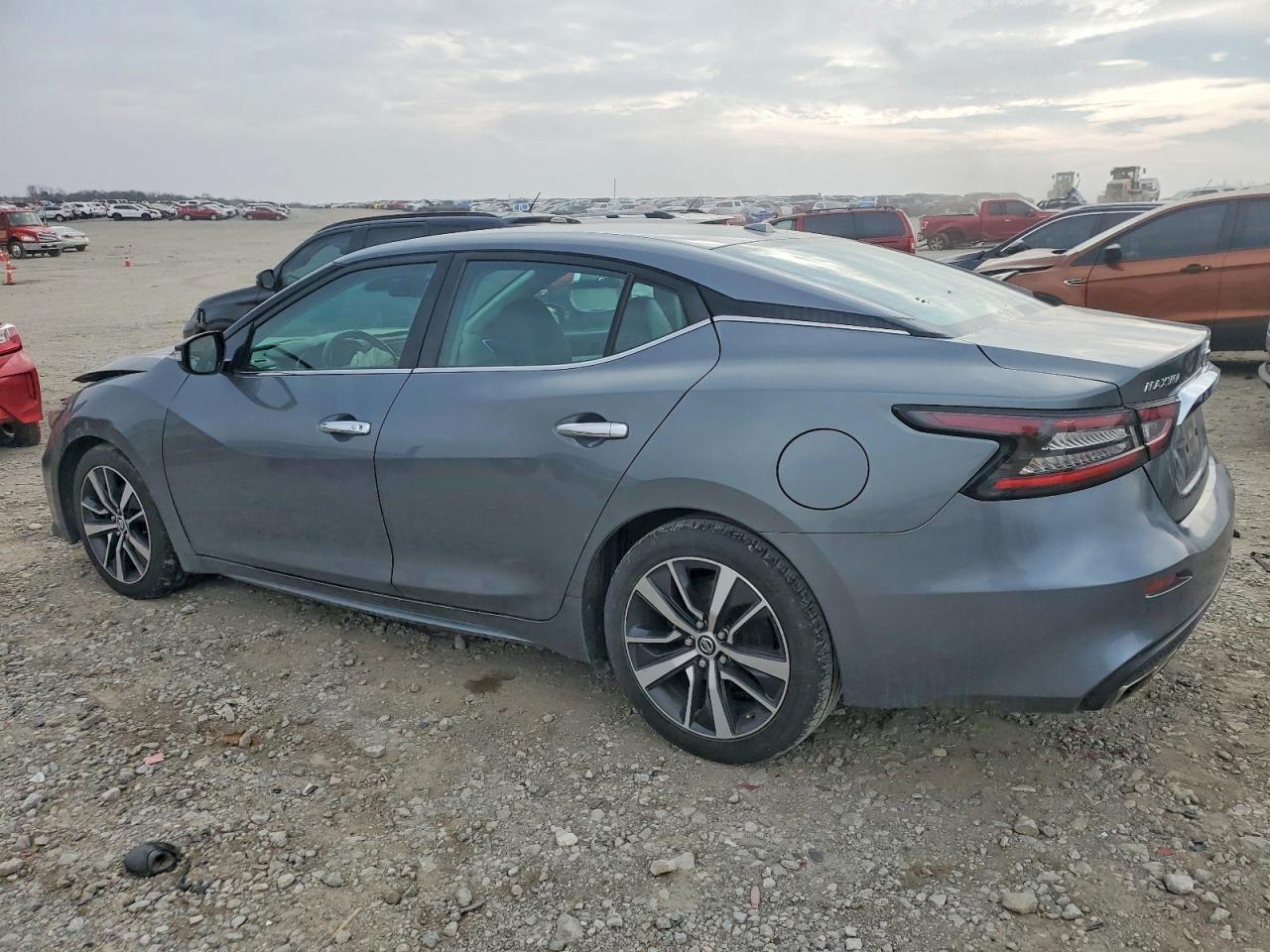 2020 Nissan Maxima sv