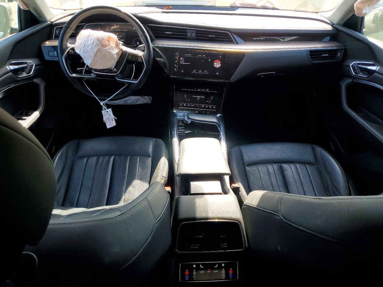 2019 Audi E-tron Premium Plus