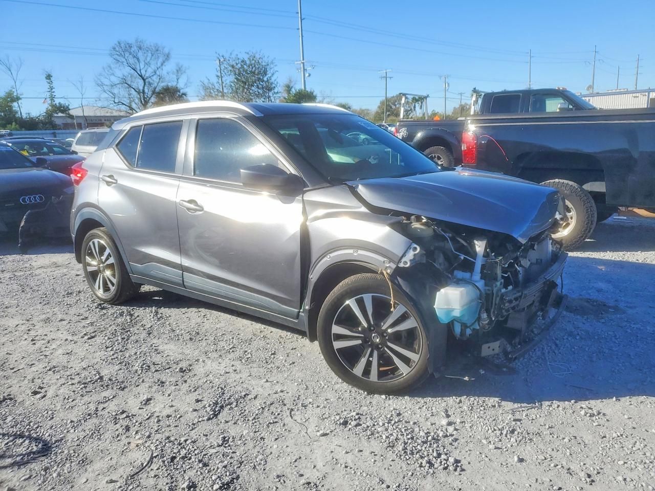 2020 Nissan Kicks sv