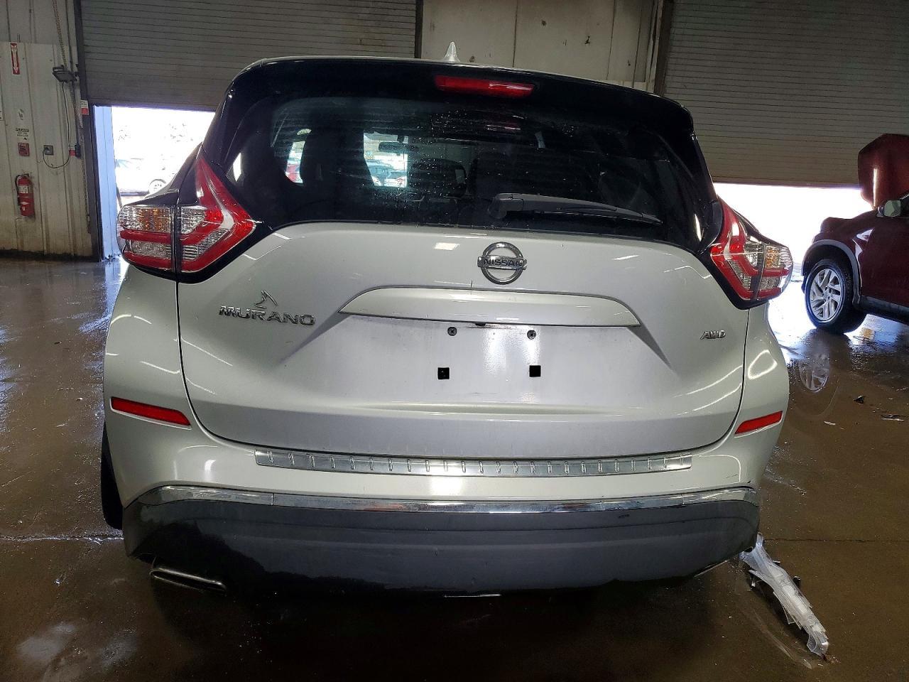2016 Nissan Murano s