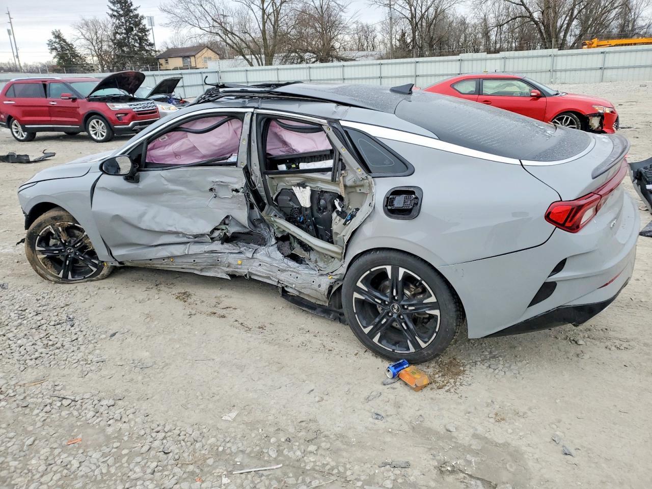 2022 KIA K5 gt Line