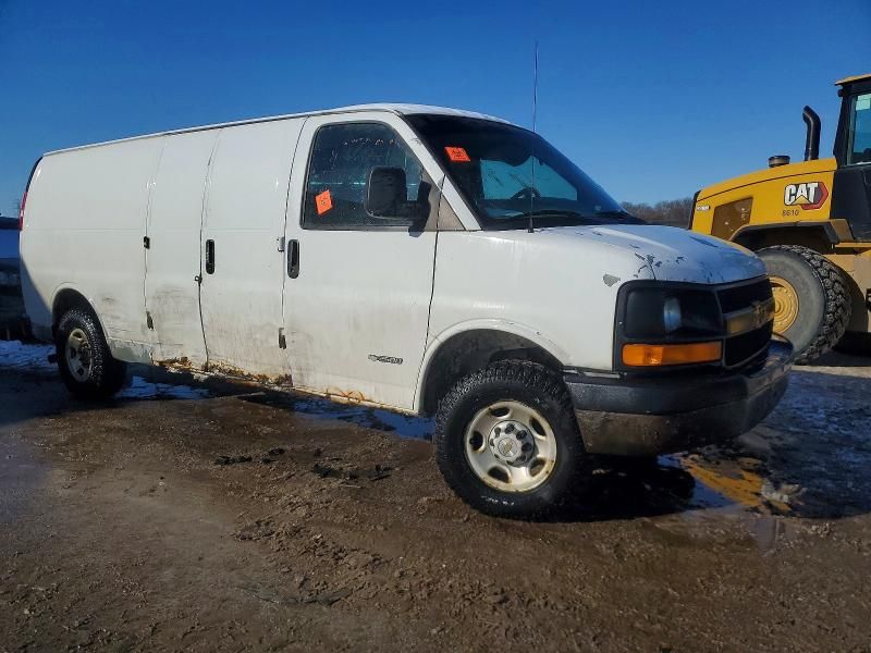 2005 Chevrolet Express G2500