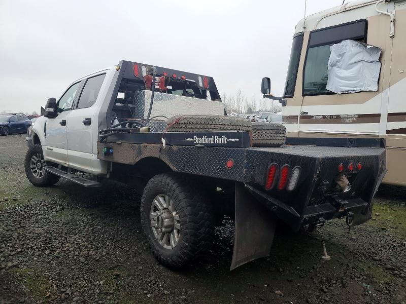 2018 Ford F350 Flatbed Truck