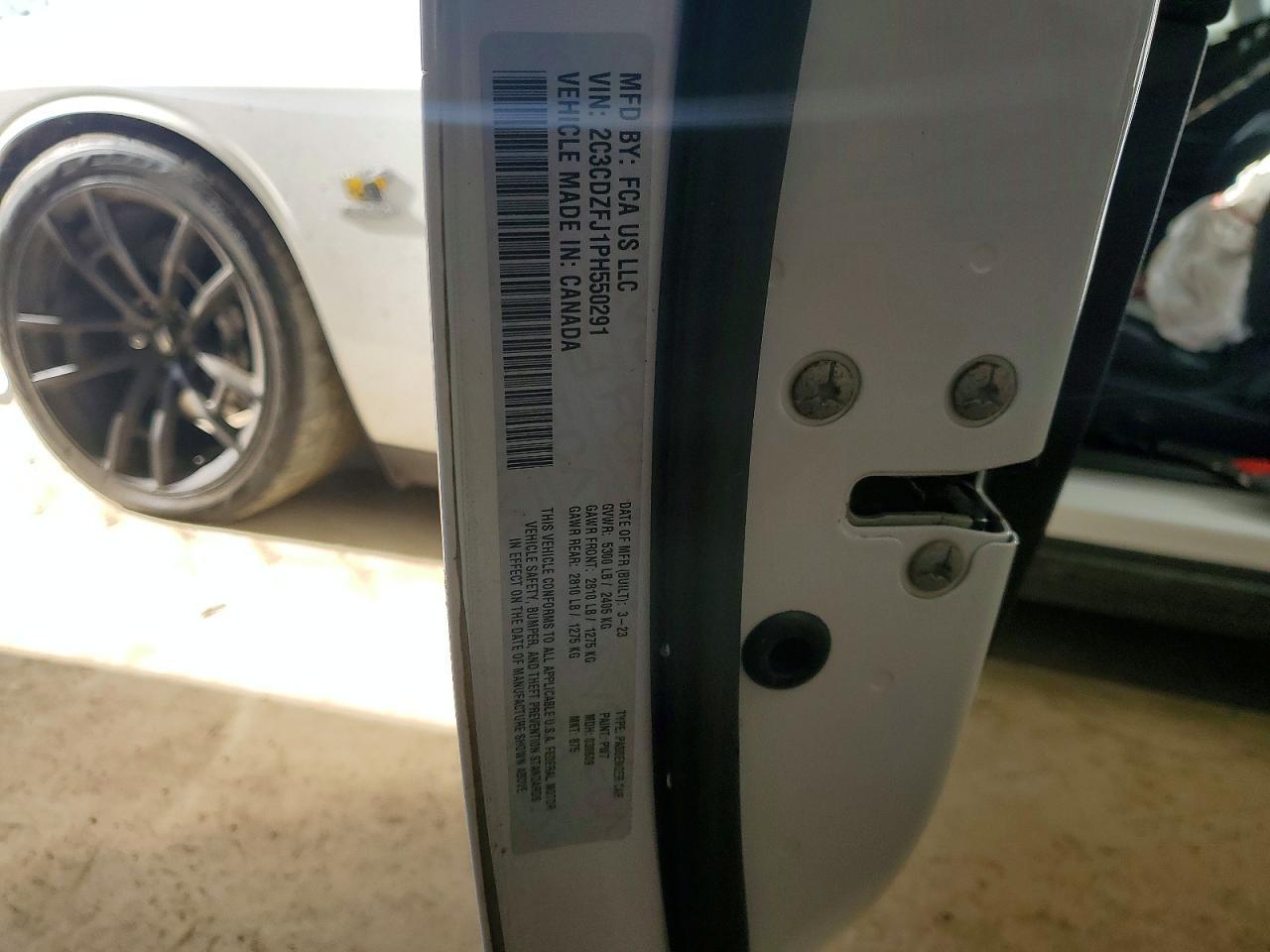 2023 Dodge Challenger r