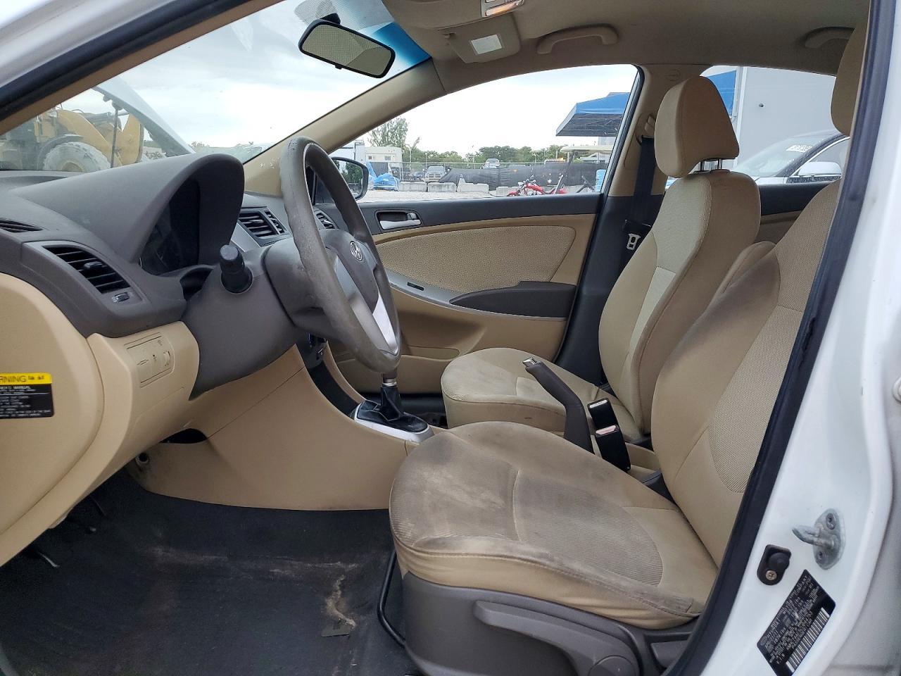 2012 Hyundai Accent gls