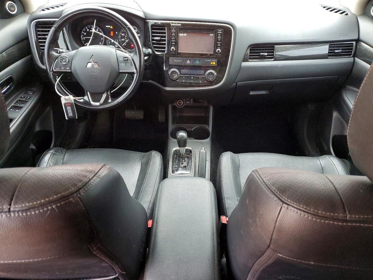 2016 Mitsubishi Outlander se