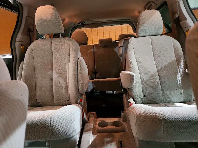 2014 Toyota Sienna le