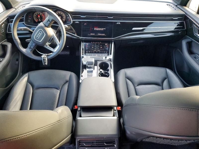 2023 Audi Q7 Premium Plus