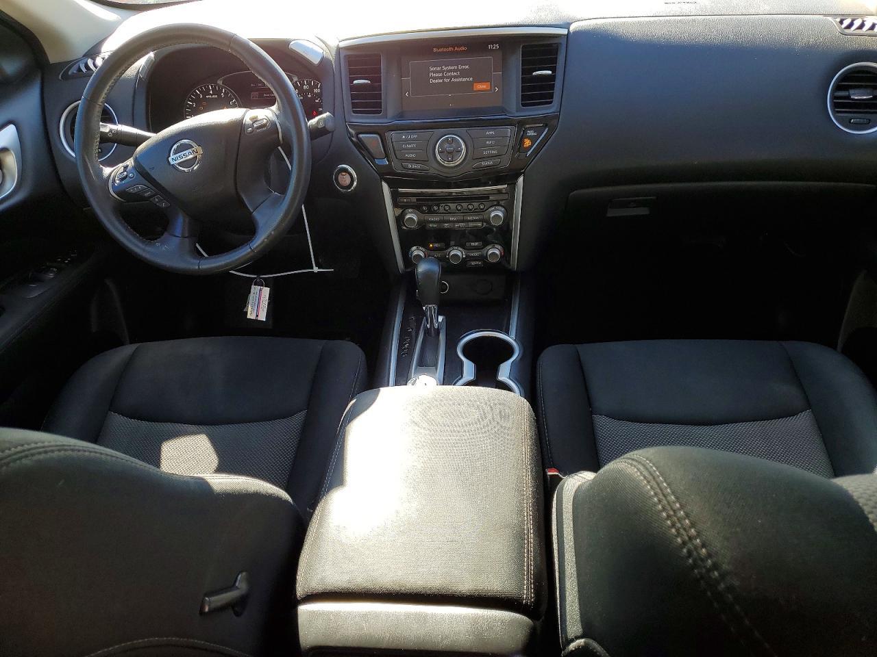 2017 Nissan Pathfinder s