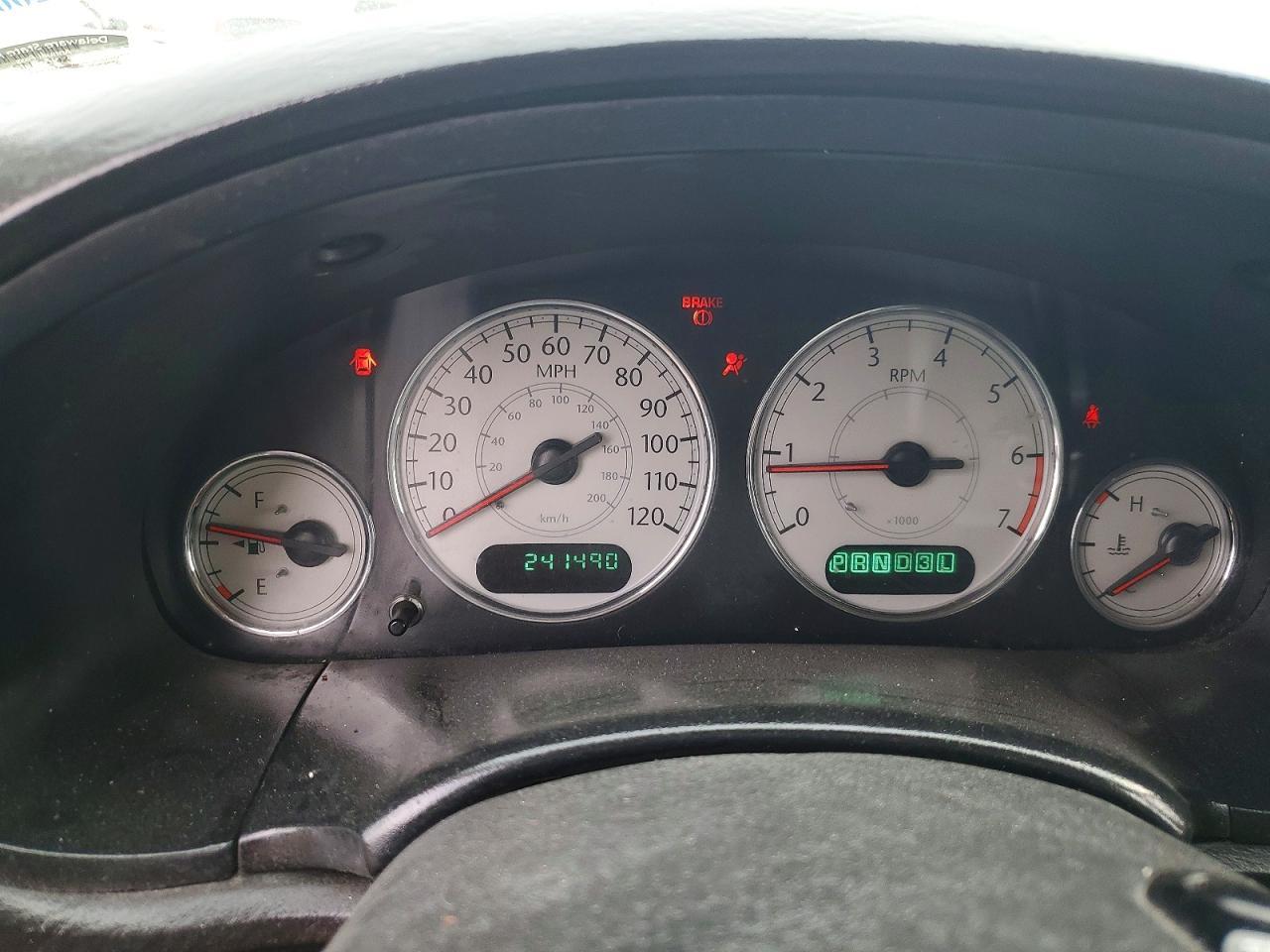 2005 Chrysler Town & Country Limited