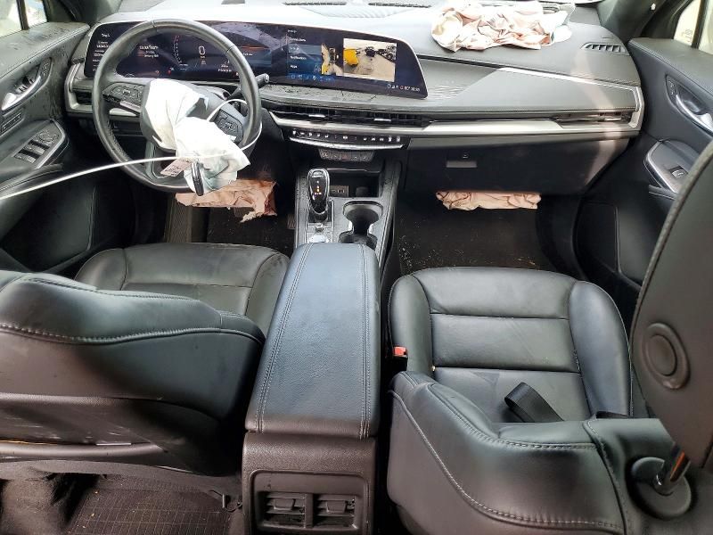 2025 Cadillac XT4 Premium Luxury