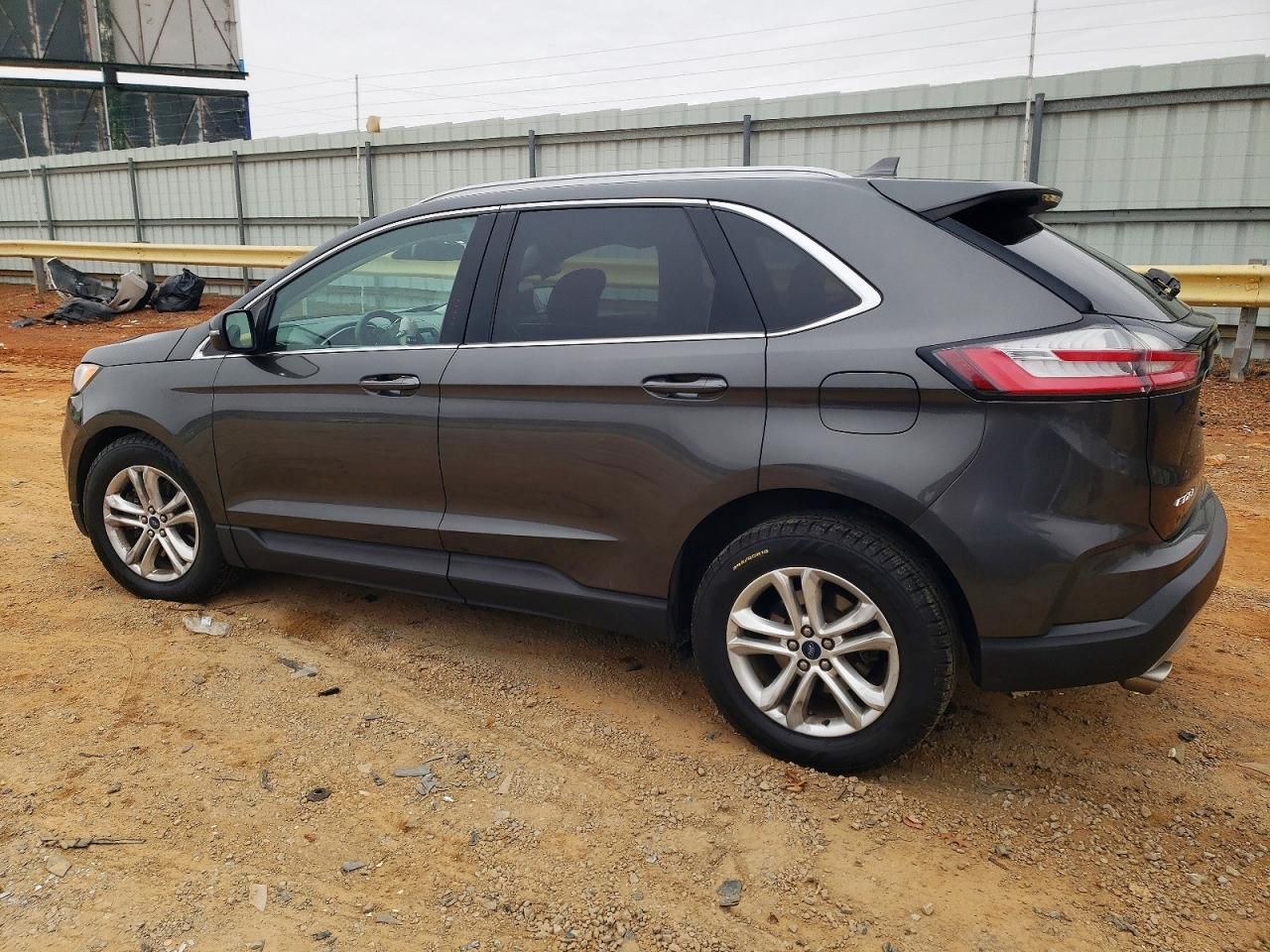 2019 Ford Edge sel