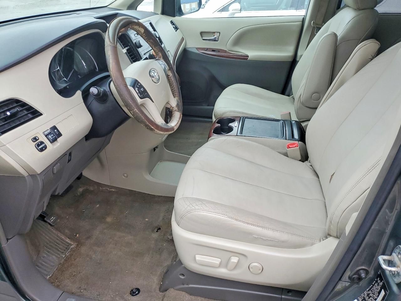 2014 Toyota Sienna xle