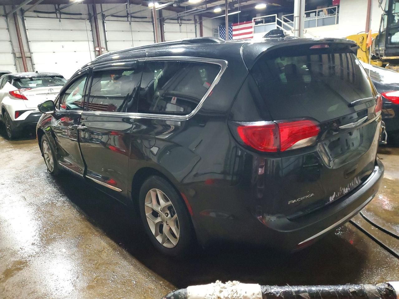 2017 Chrysler Pacifica Touring l