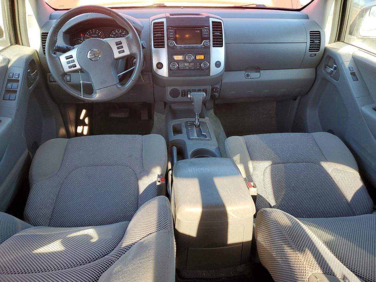 2017 Nissan Frontier s