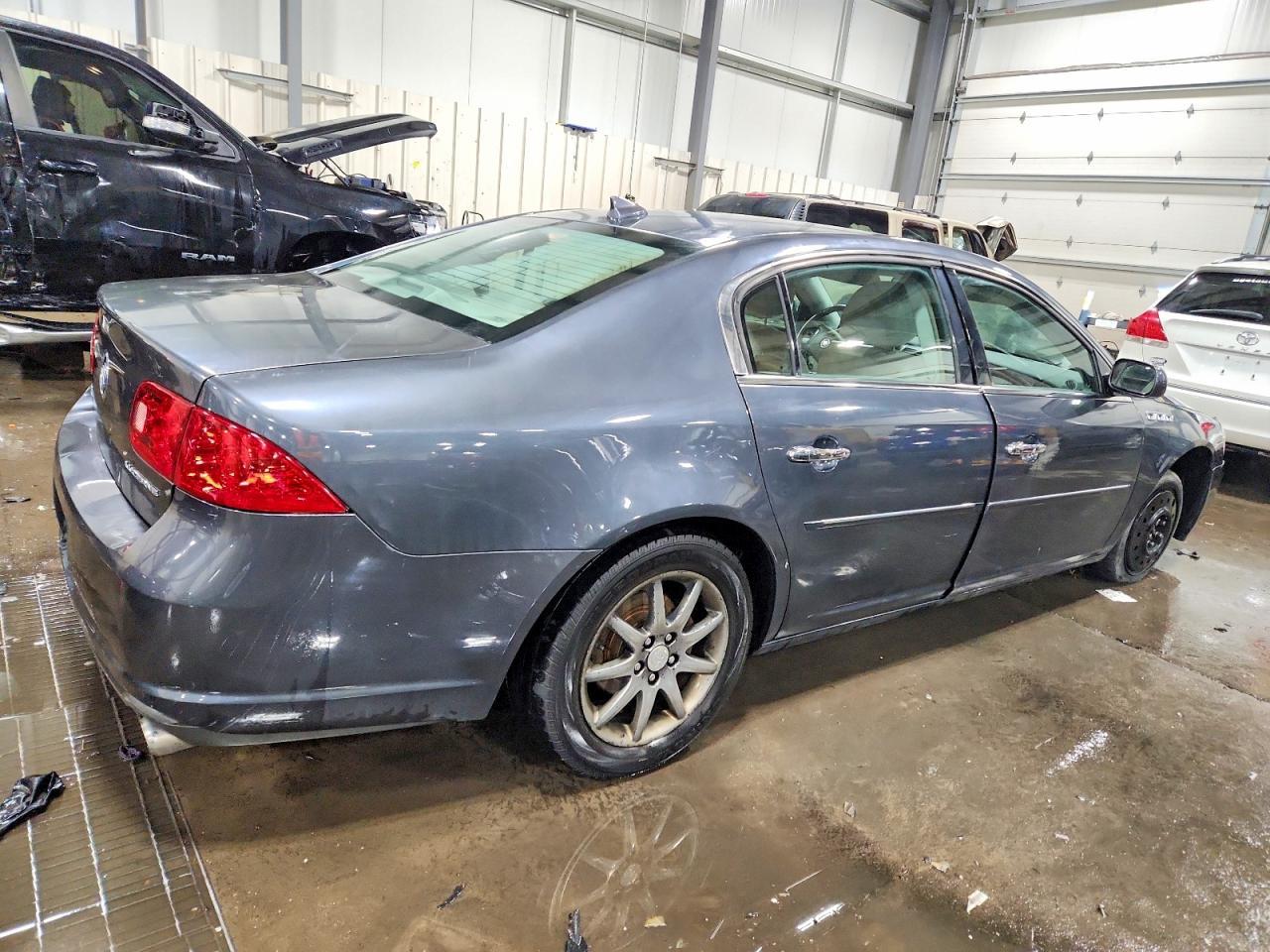 2011 Buick Lucerne cx