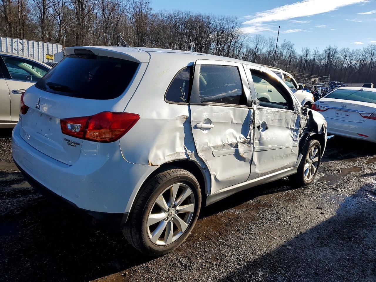 2015 Mitsubishi Outlander Sport es