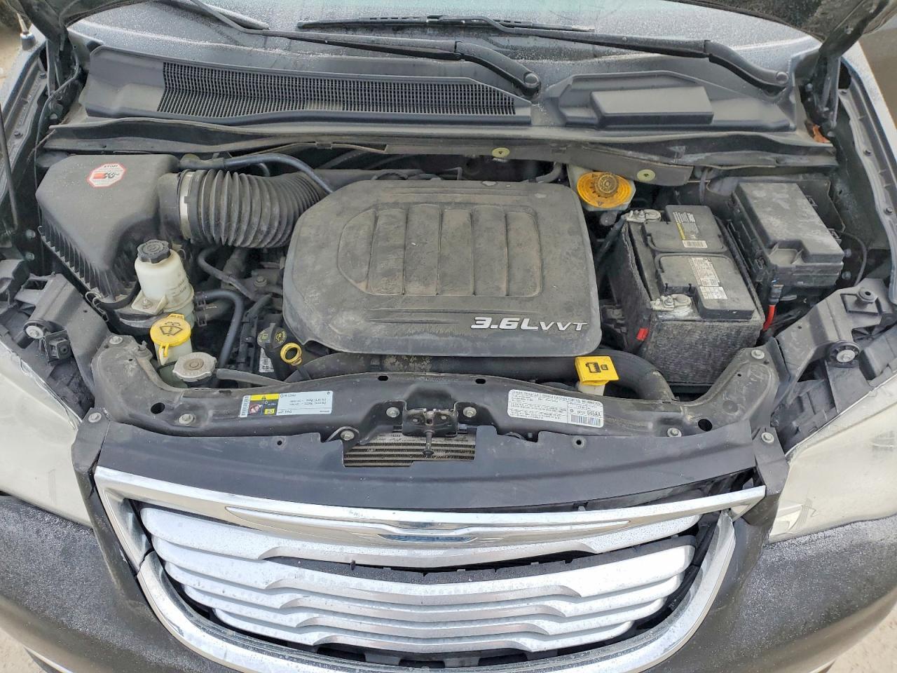 2013 Chrysler Town & Country Touring